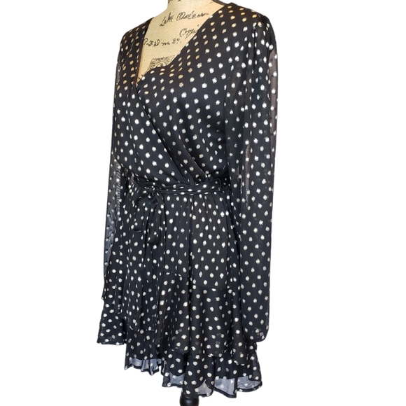 City Triangles Ruffle Mini Dress - Picture 5 of 11